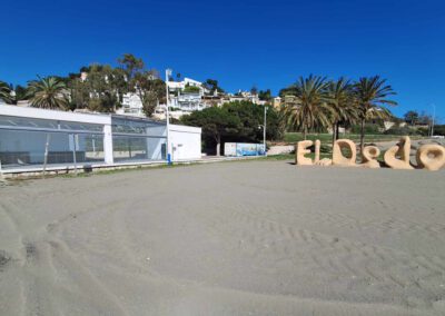 Restaurante en la Playa el Dedo (Málaga)